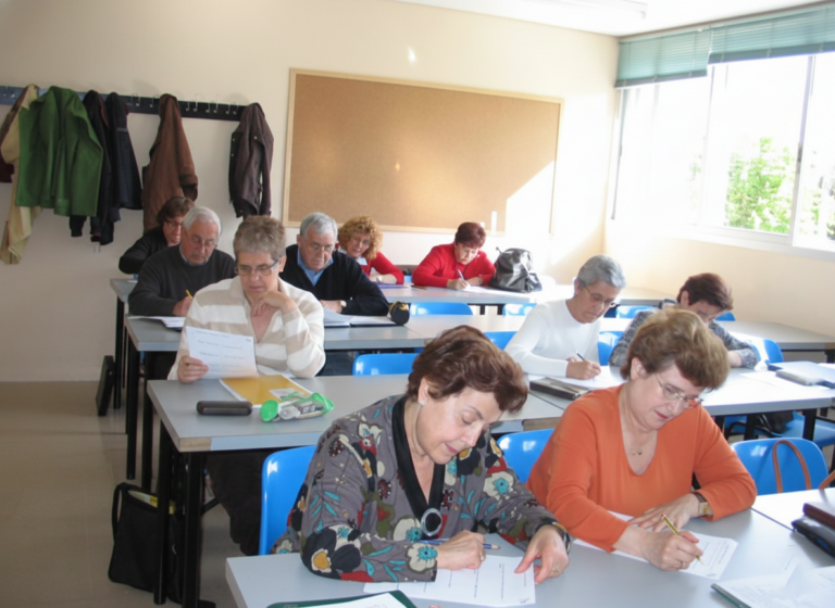 Programa de Educación Adultos | Fundación Rondilla